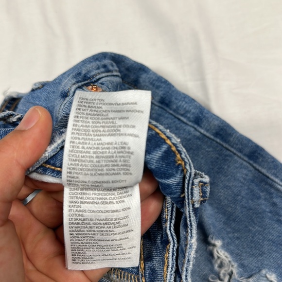 H&M Divided Distressed Jeans - Picture 5 of 9
